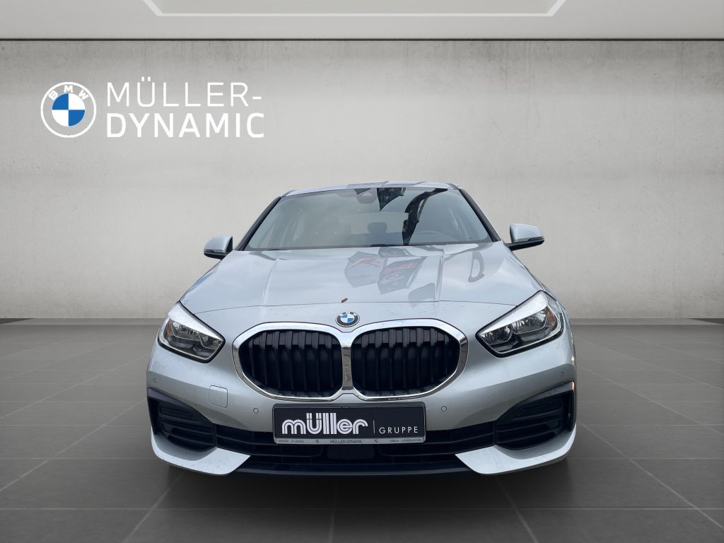 BMW 118 2021
