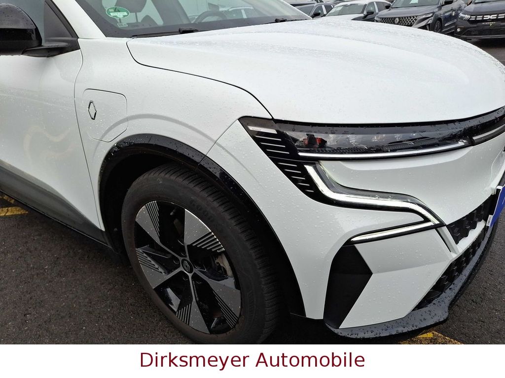 Renault Megane E-TECH 2022