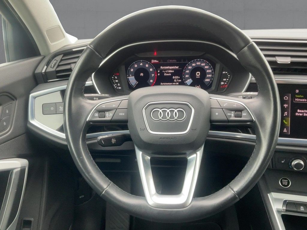 Audi Q3 2021