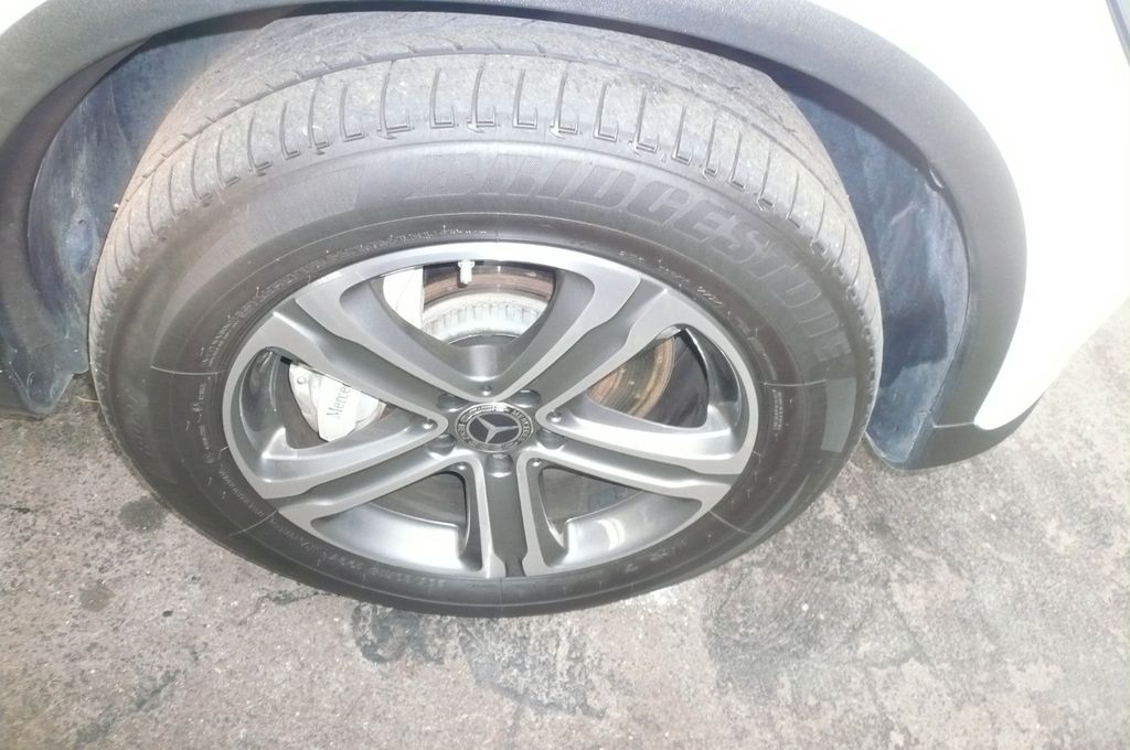 Mercedes-Benz GLC 300 2021