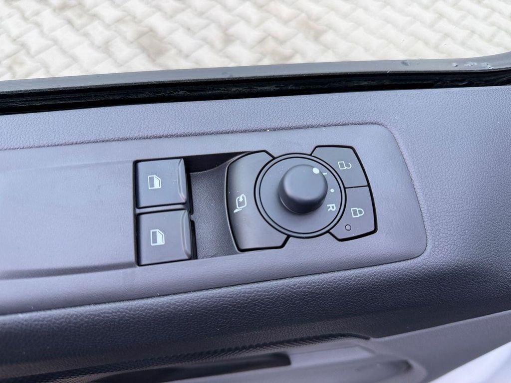 Ford Transit Custom 2025