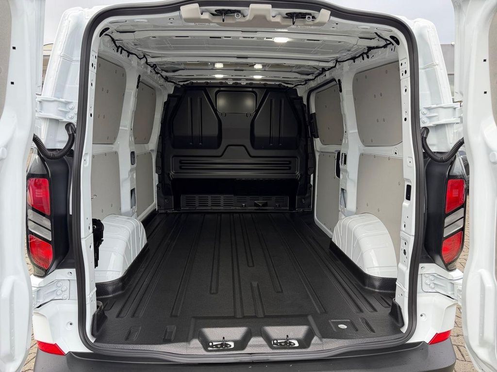 Ford Transit Custom 2025