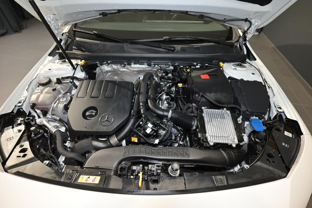 Mercedes-Benz CLA 200 2024