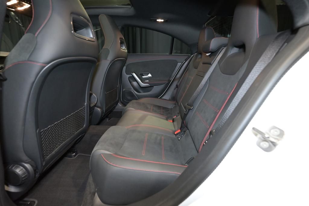 Mercedes-Benz CLA 200 2024