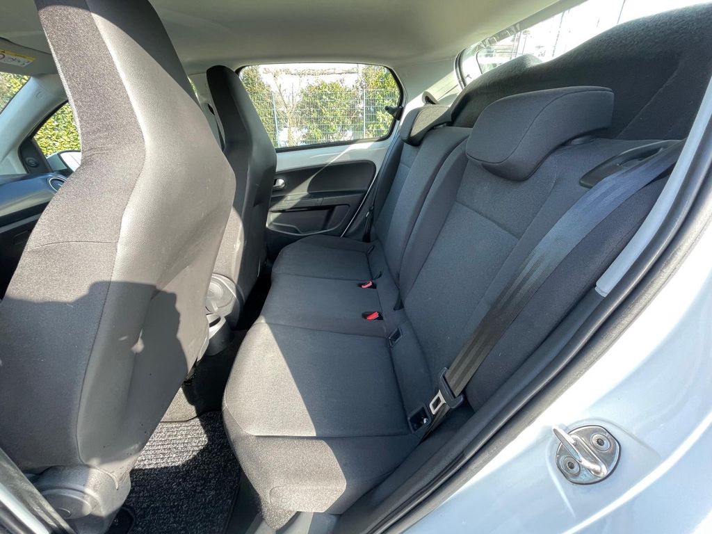 Volkswagen up! 2021