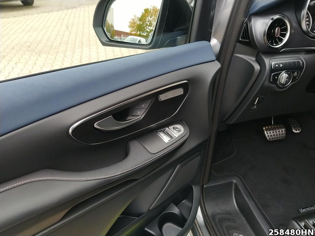 Mercedes-Benz EQV 2023