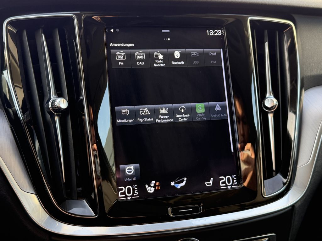Volvo V60 Cross Country 2022
