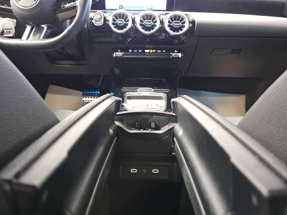 Mercedes-Benz A 180 2025