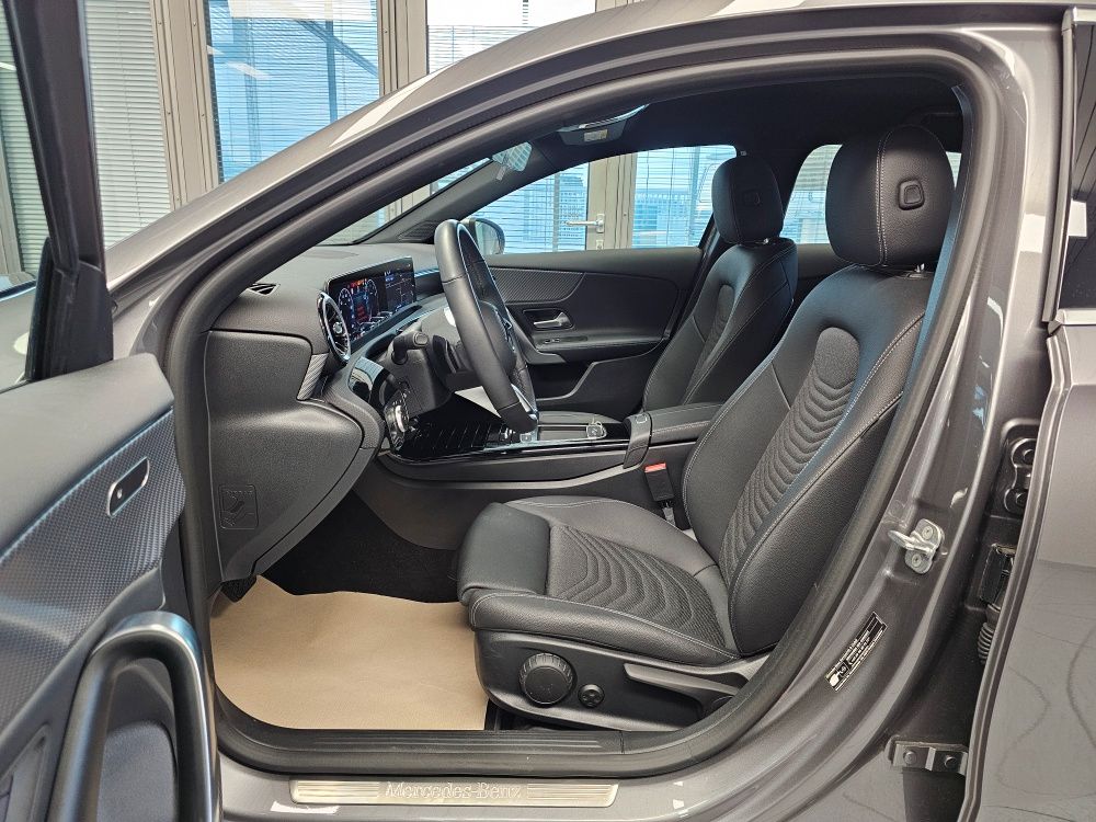 Mercedes-Benz A 180 2025