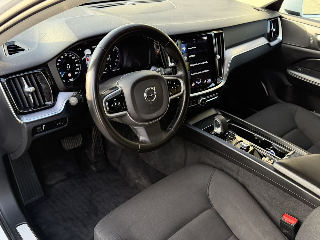 Volvo V60 Cross Country 2022