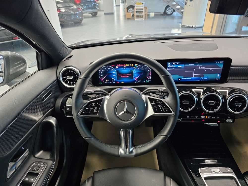 Mercedes-Benz A 180 2025