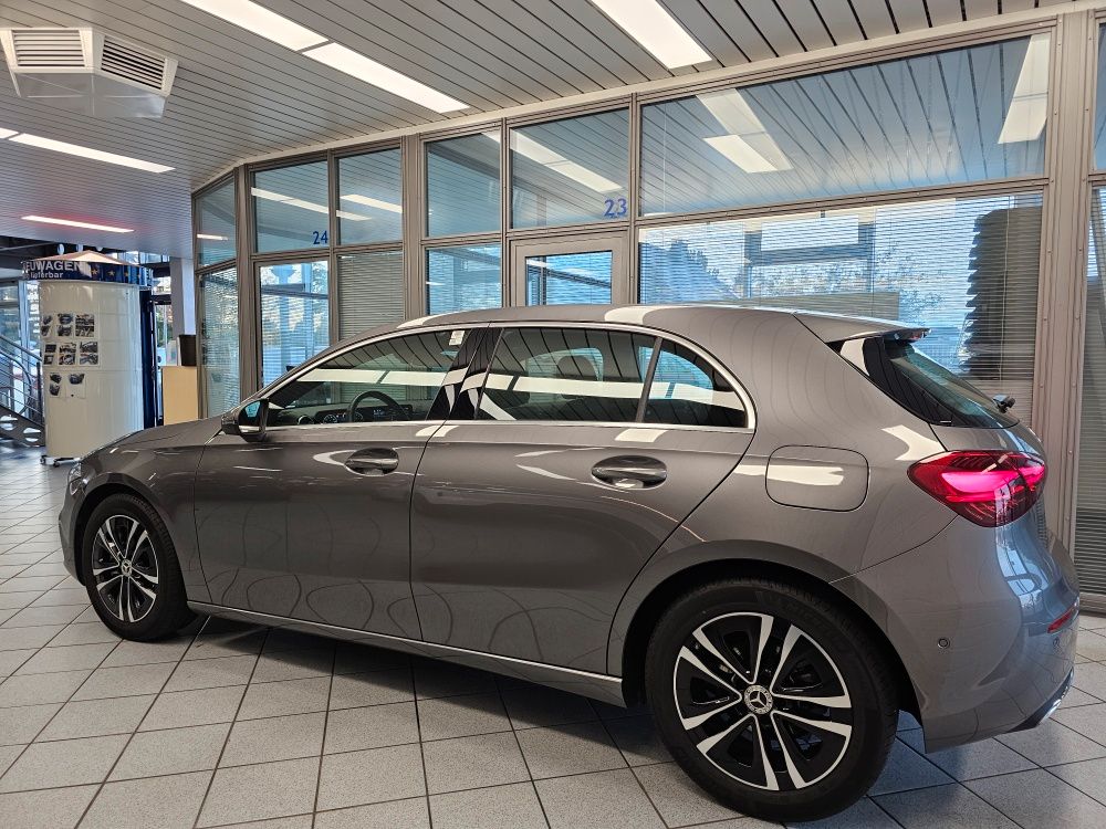 Mercedes-Benz A 180 2025