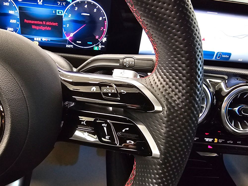 Mercedes-Benz A 180 2025