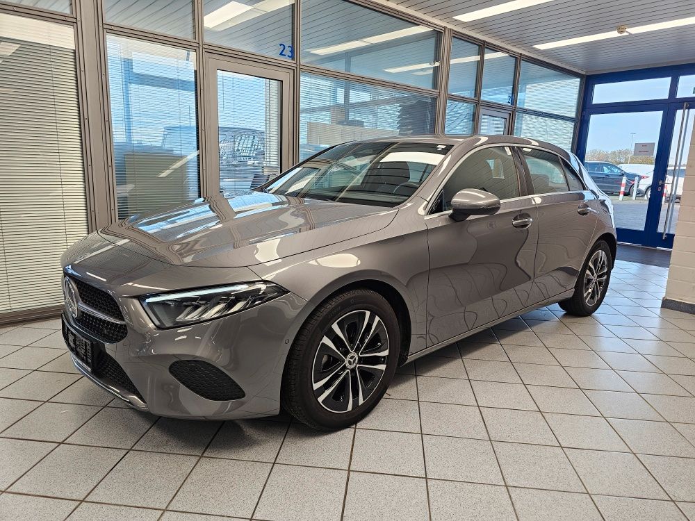 Mercedes-Benz A 180 2025
