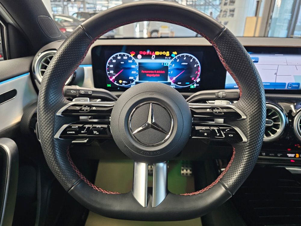 Mercedes-Benz A 180 2025