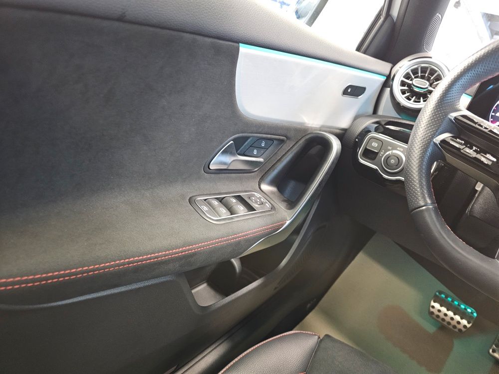 Mercedes-Benz A 180 2025