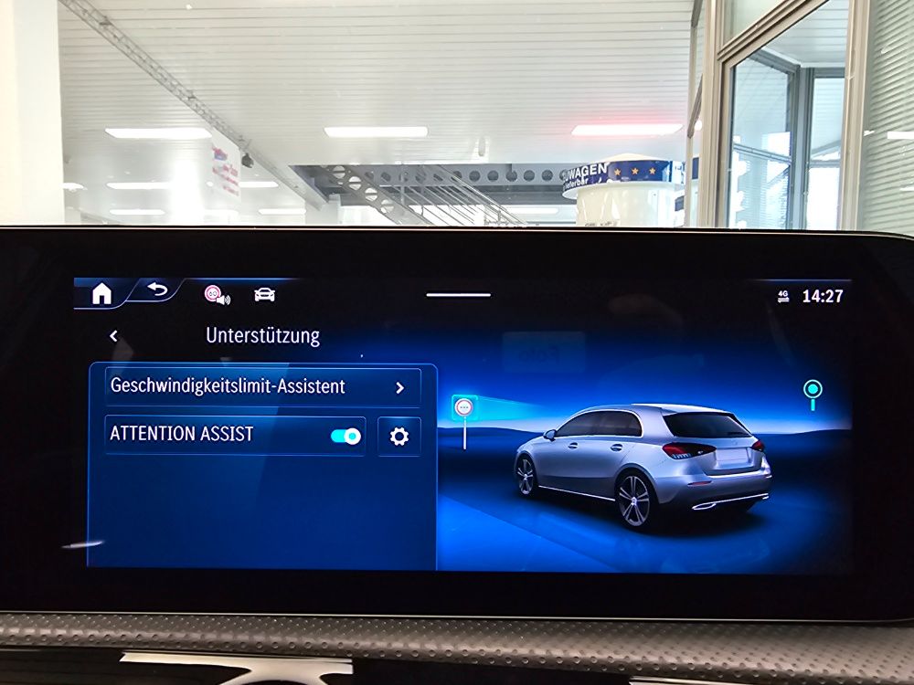 Mercedes-Benz A 180 2025