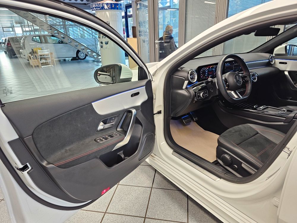 Mercedes-Benz A 180 2024