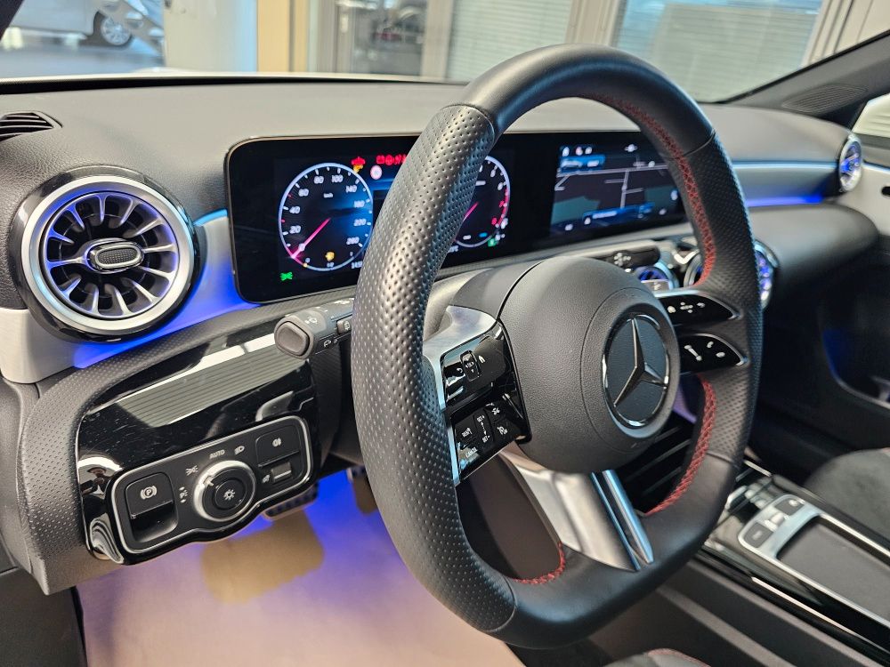 Mercedes-Benz A 180 2024