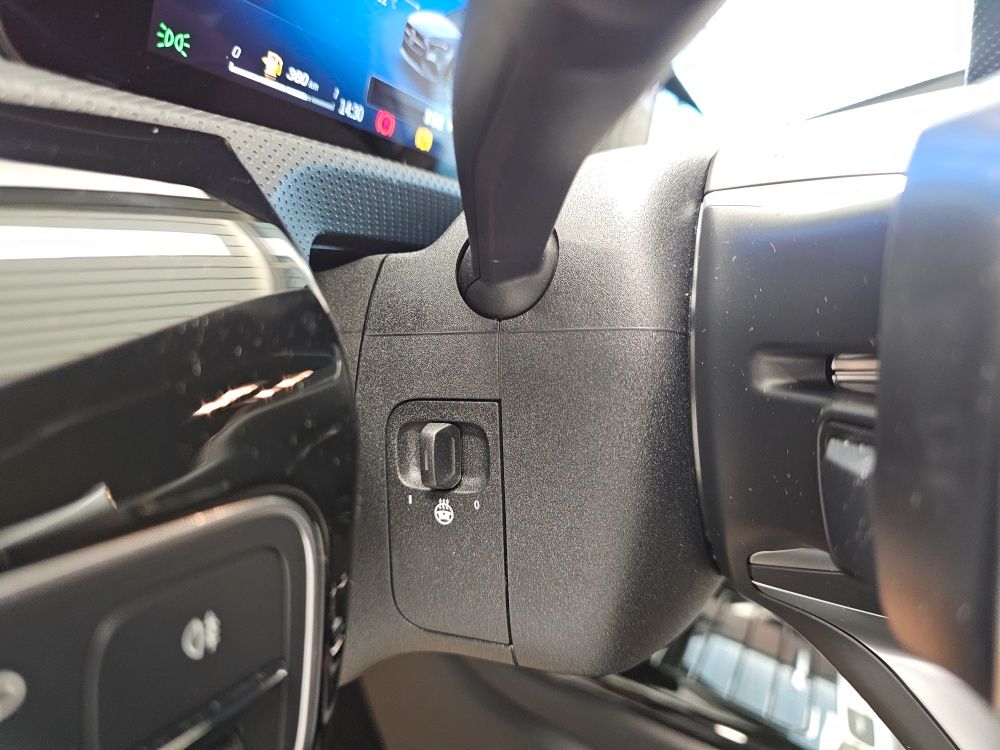 Mercedes-Benz A 180 2025