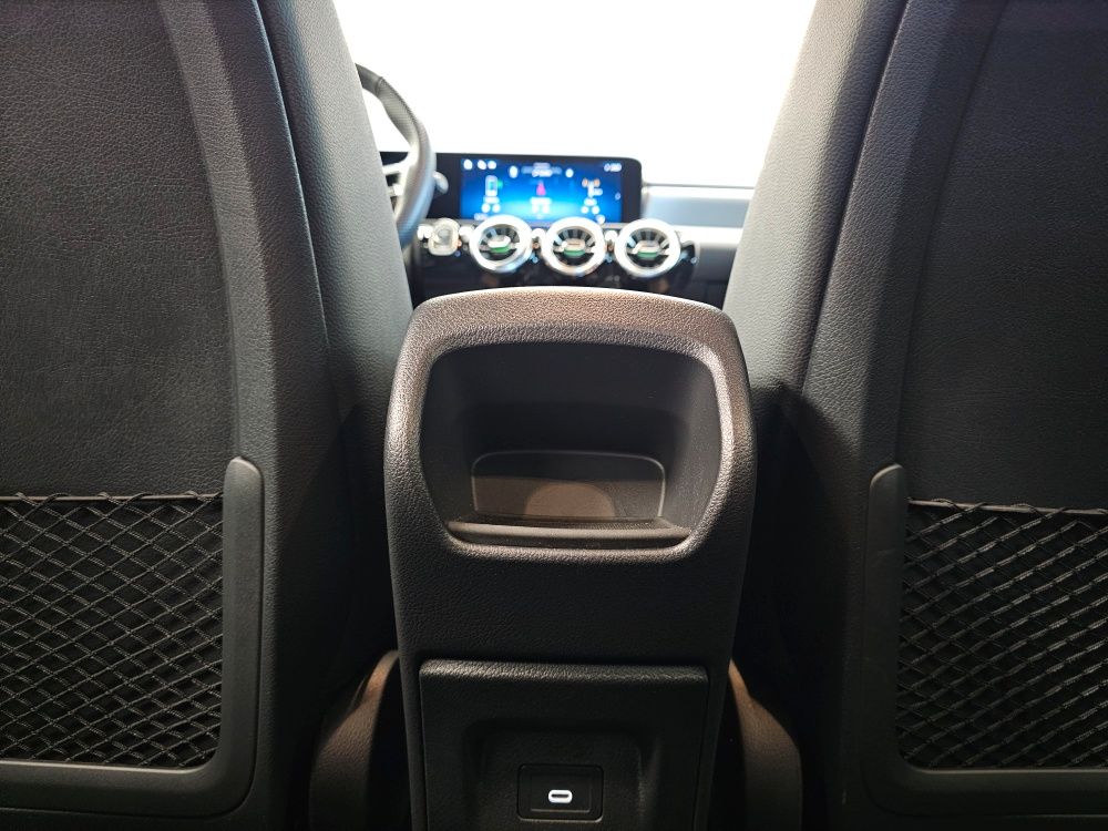 Mercedes-Benz A 180 2025