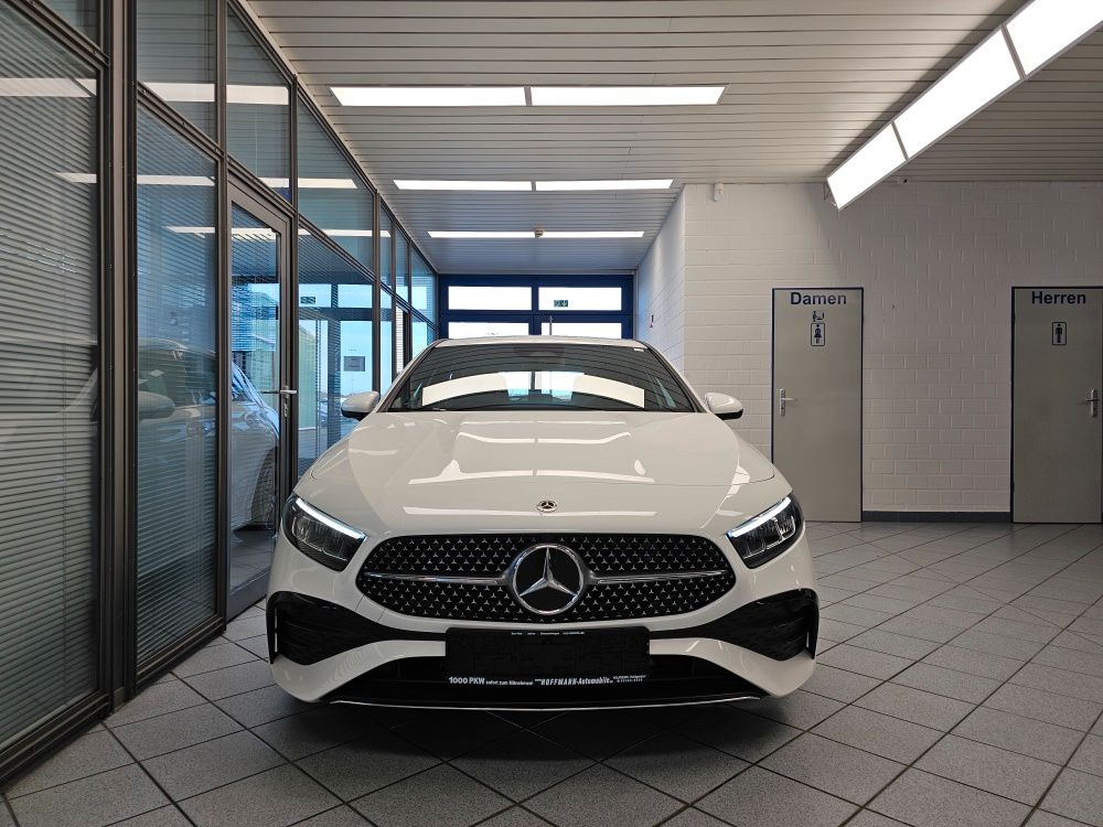 Mercedes-Benz A 180 2025