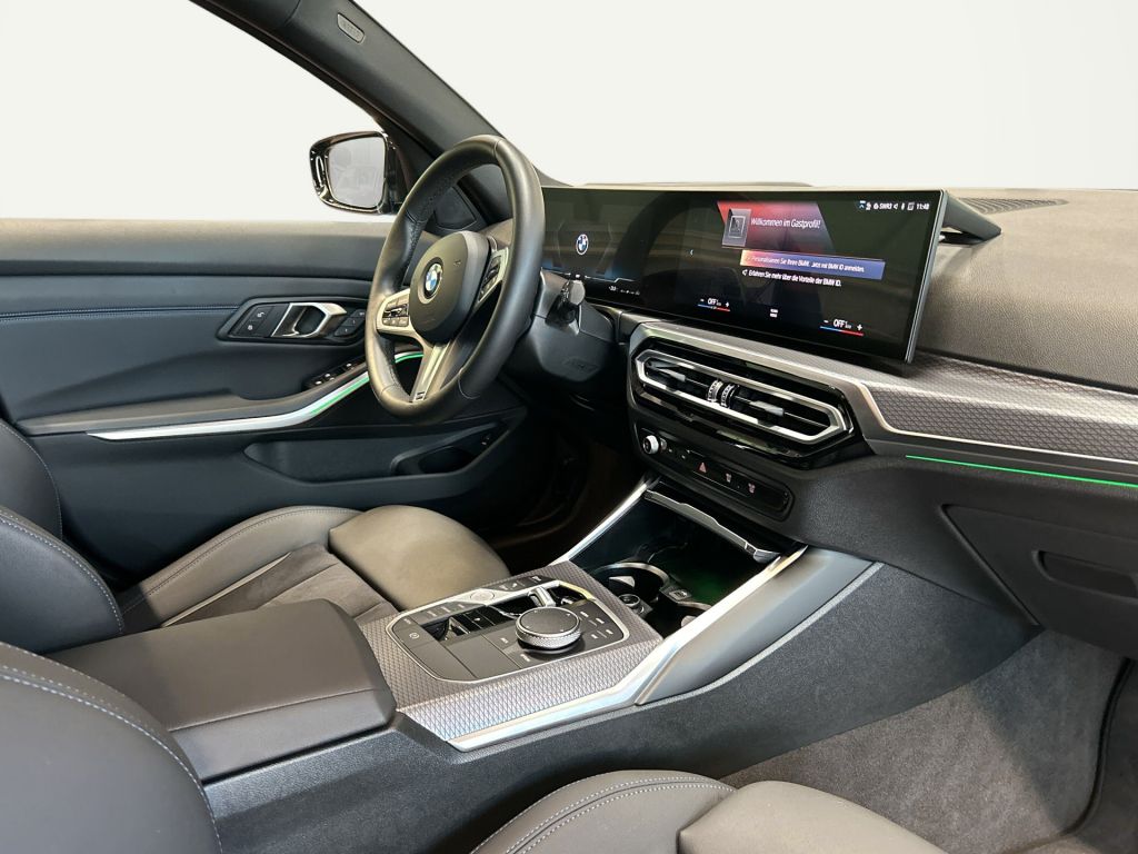 BMW 318 2024