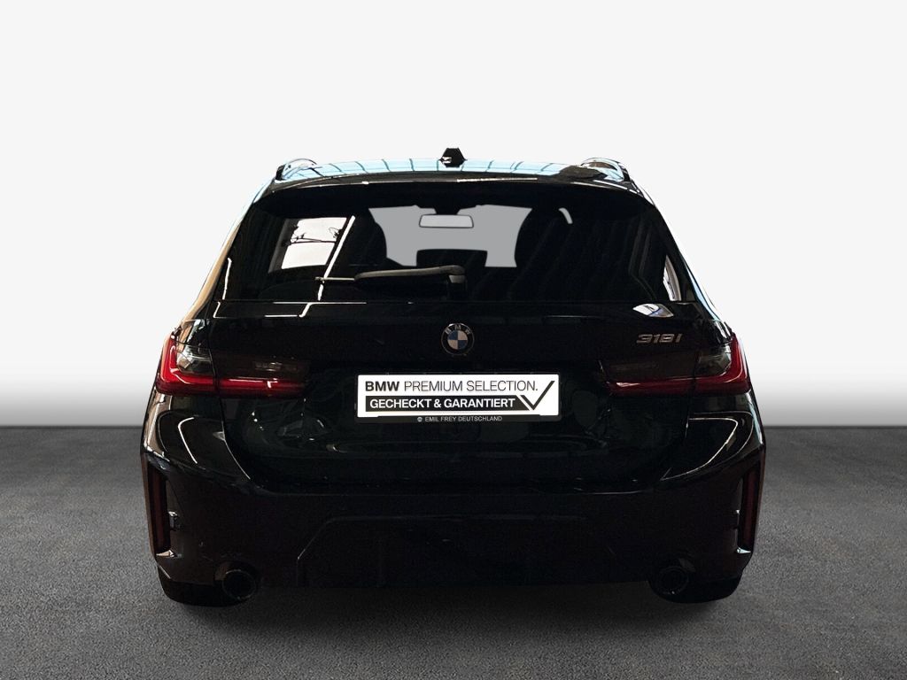 BMW 318 2024