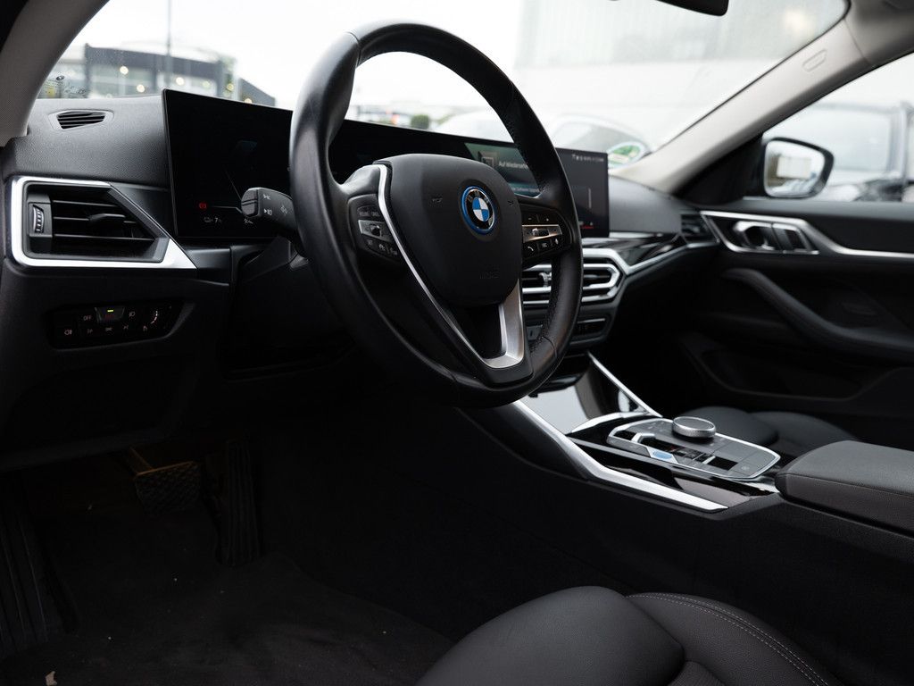 BMW i4 2023