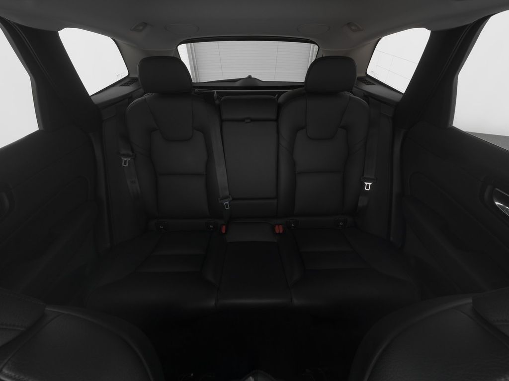 Volvo XC60 2022