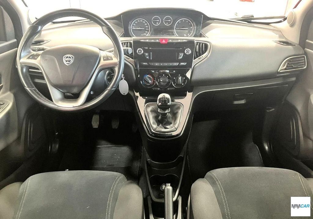 Lancia Ypsilon 2015
