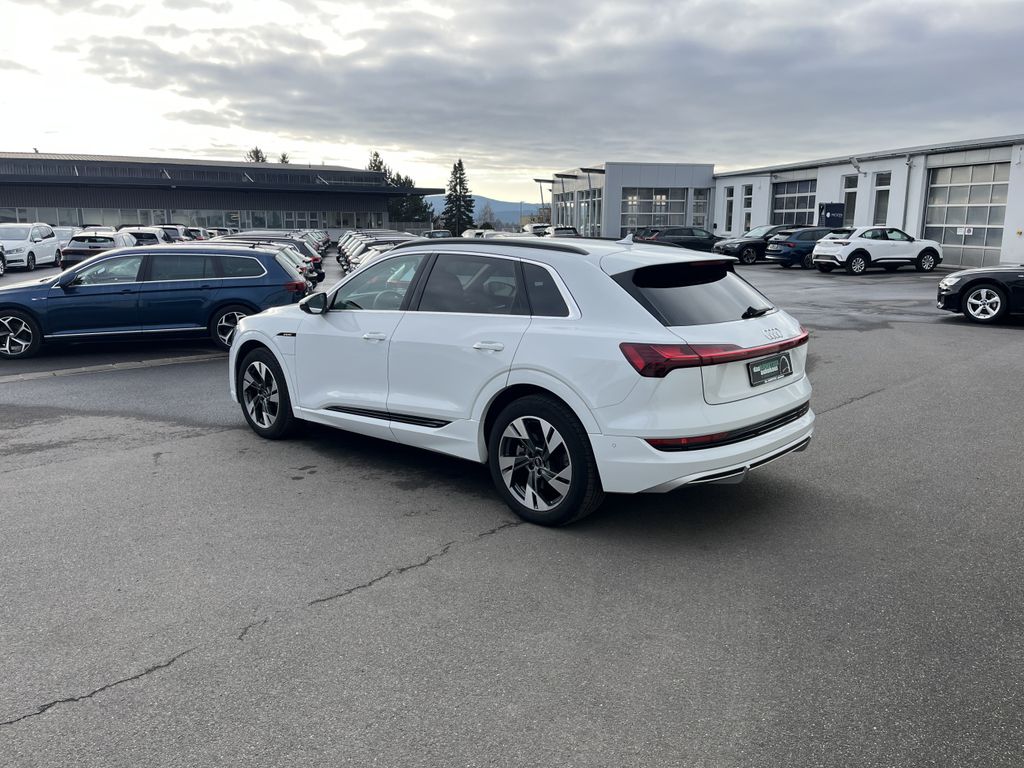 Audi e-tron 2022