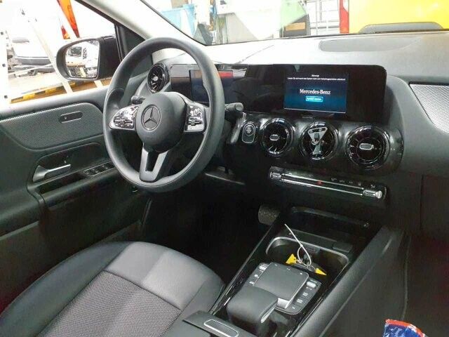 Mercedes-Benz B 250 2022