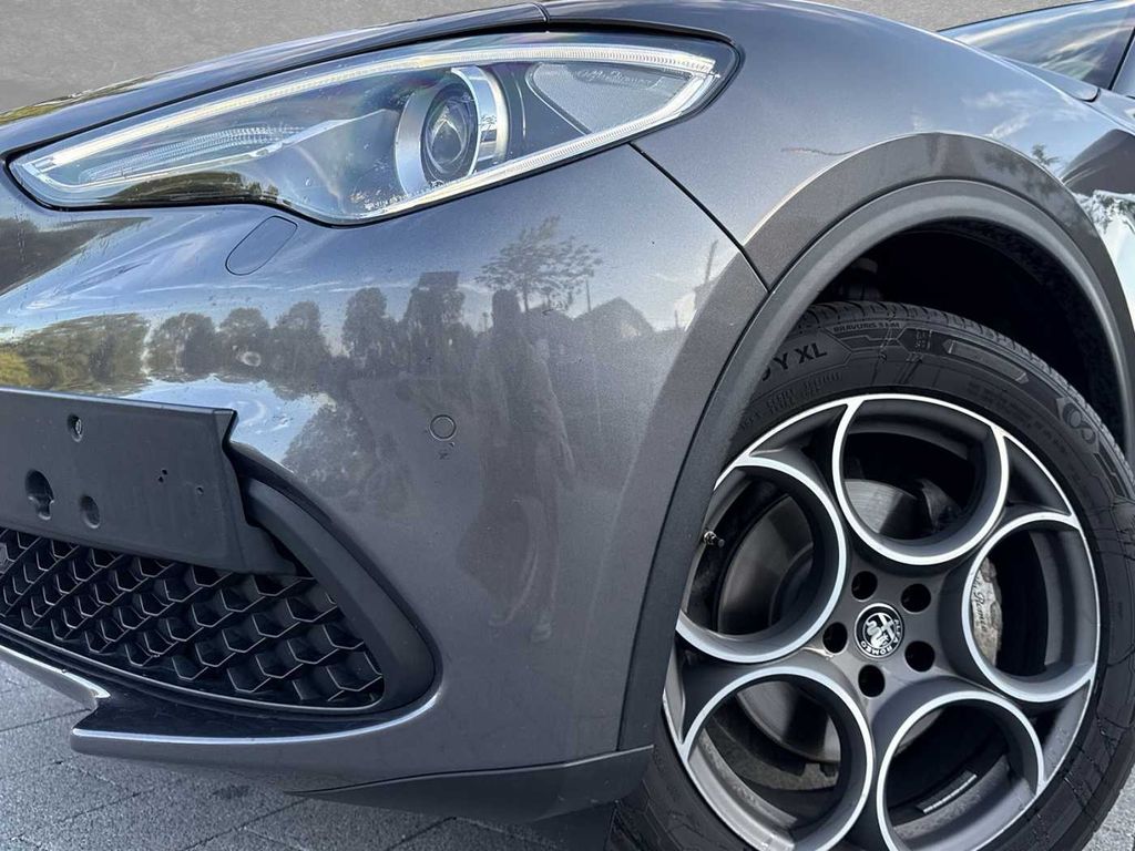 Alfa Romeo Stelvio 2019