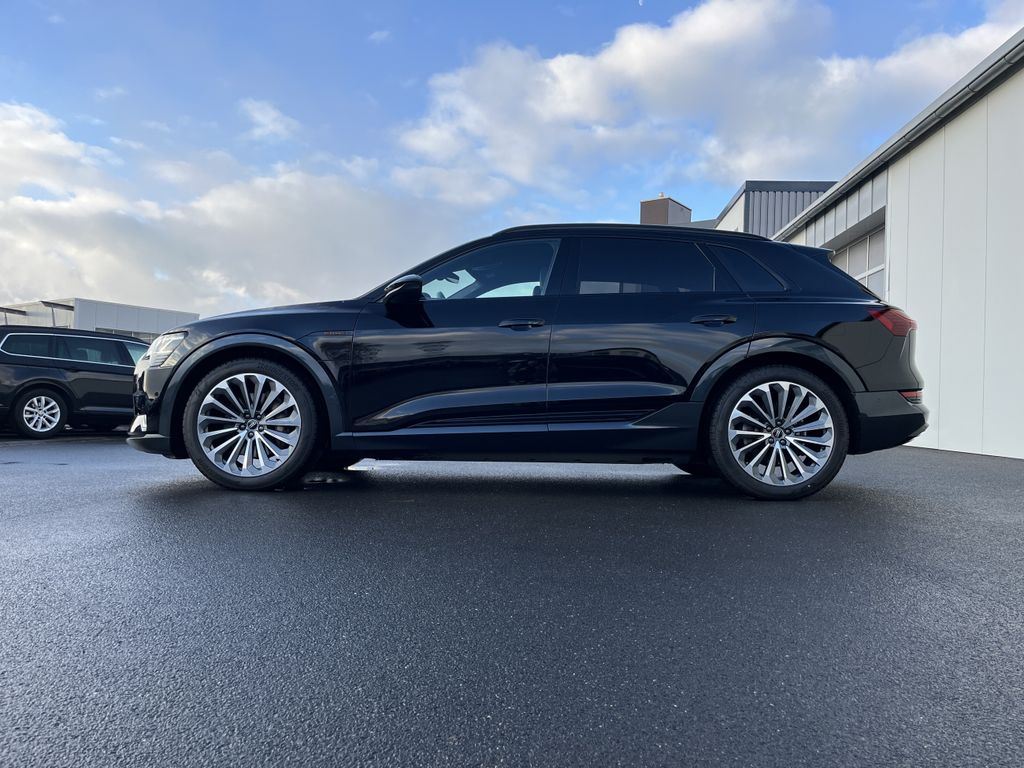 Audi e-tron 2022