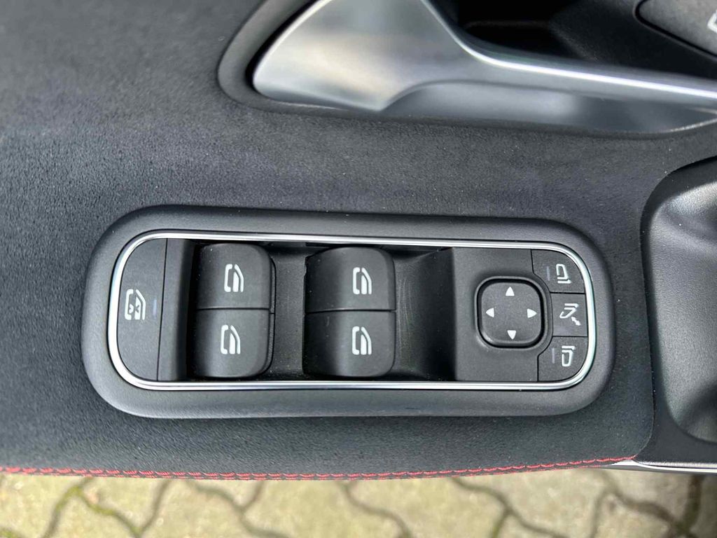 Mercedes-Benz CLA 200 2024