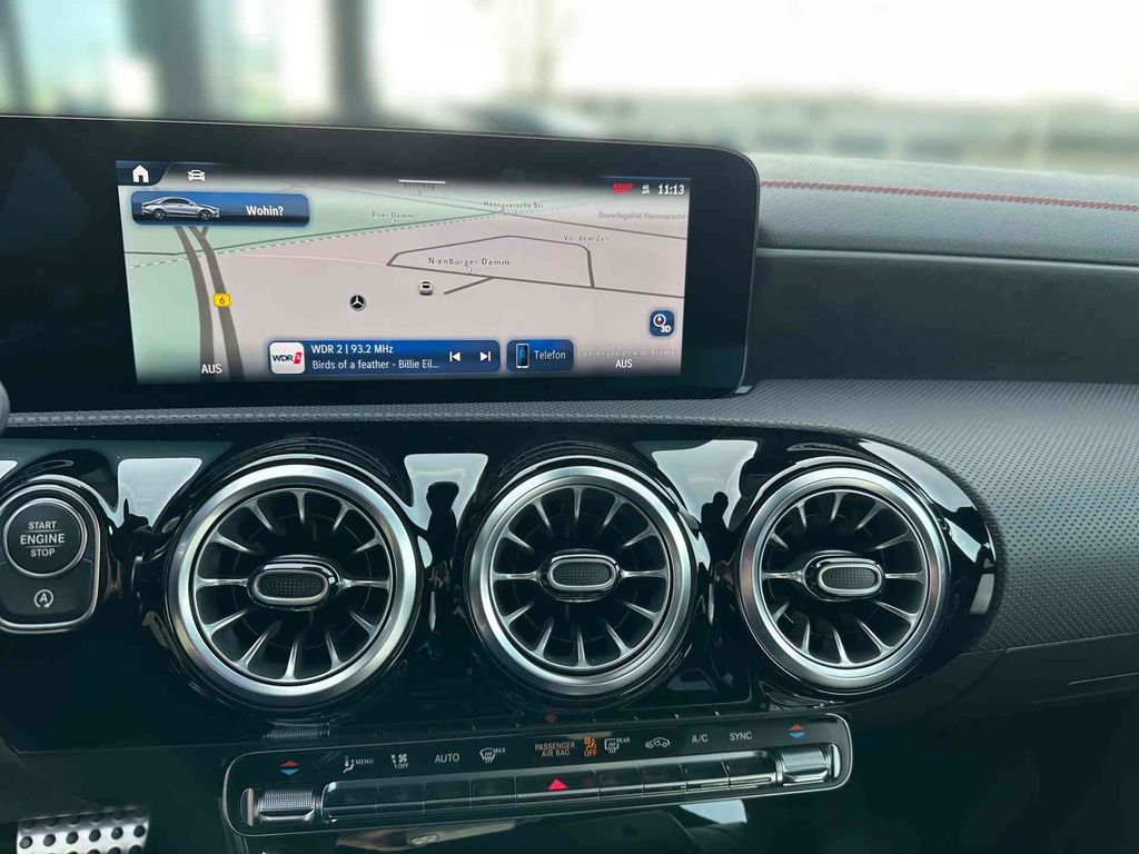 Mercedes-Benz CLA 200 2024