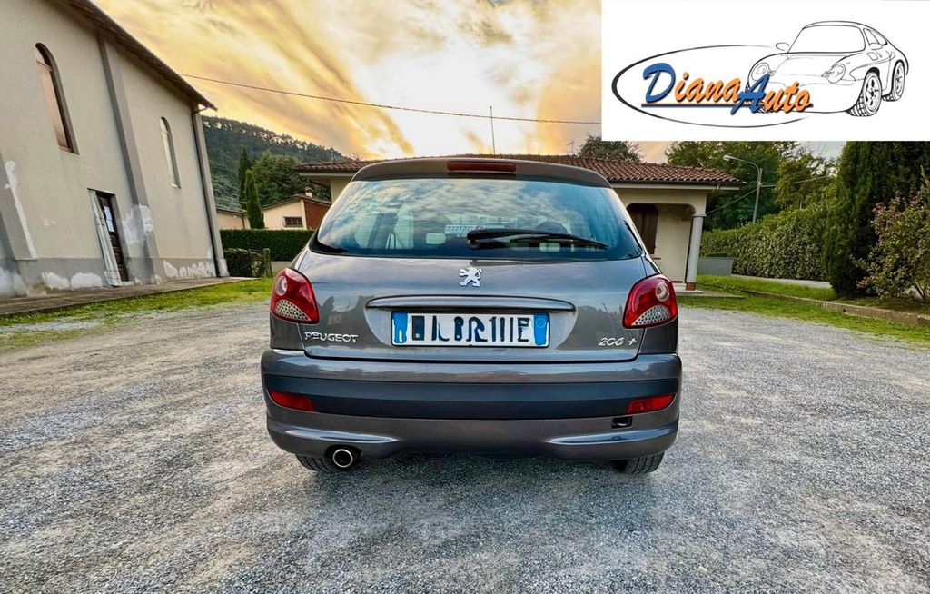 Peugeot 206 2012