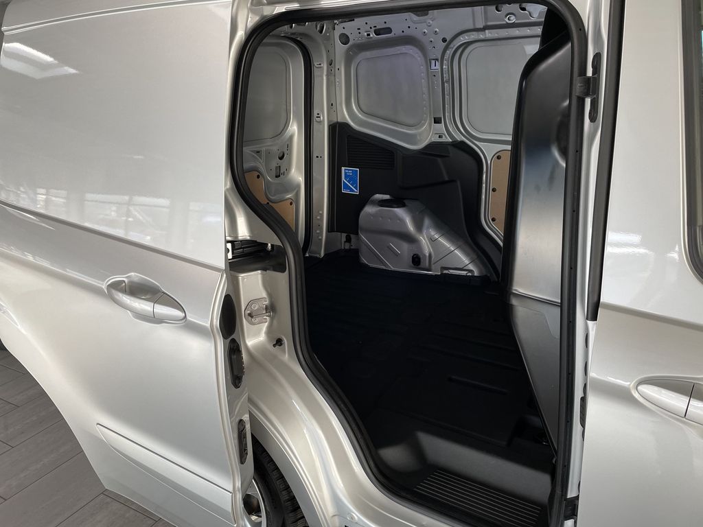 Ford Transit Courier 2023