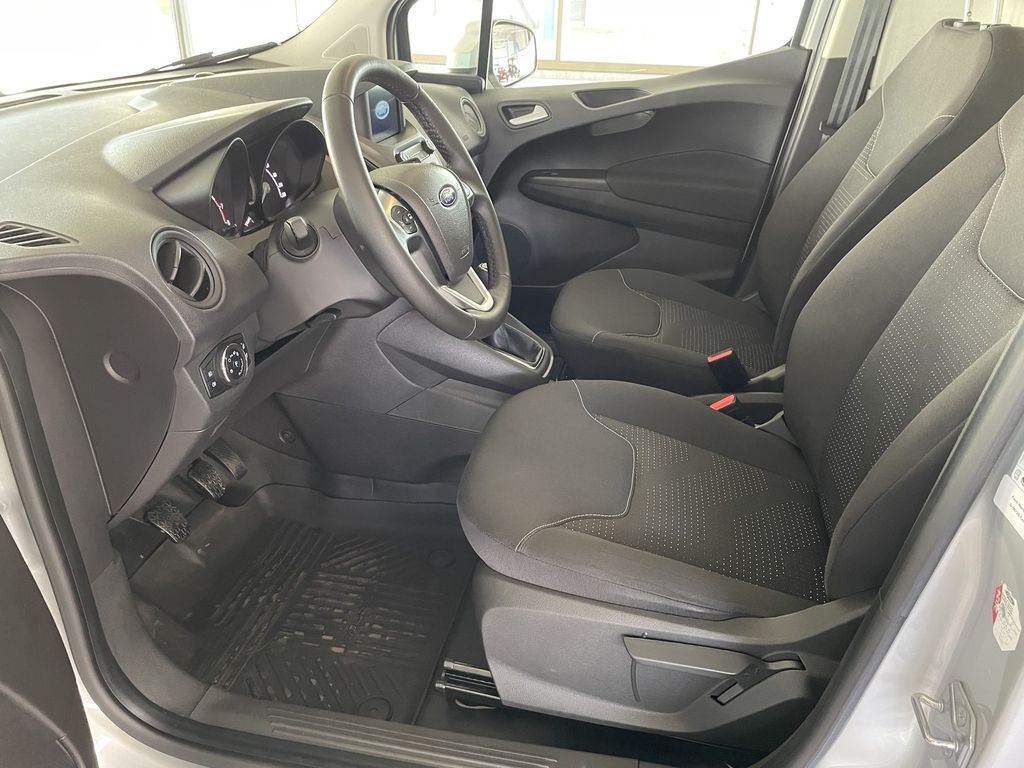 Ford Transit Courier 2023