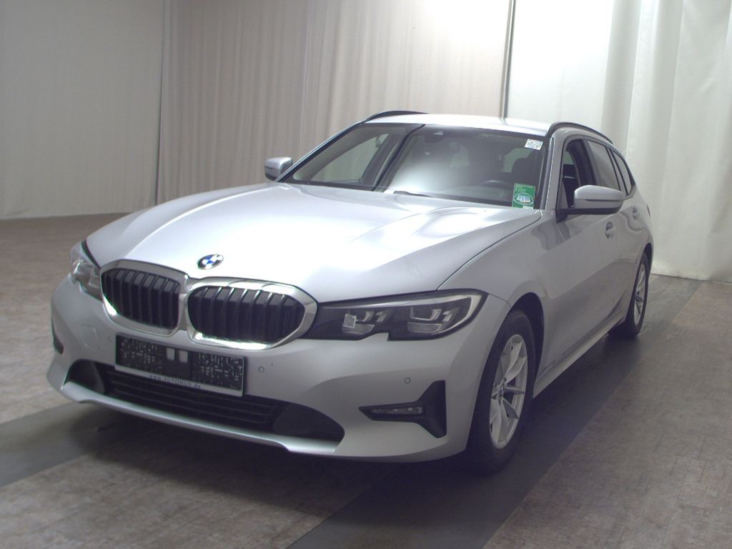 BMW 318 2021