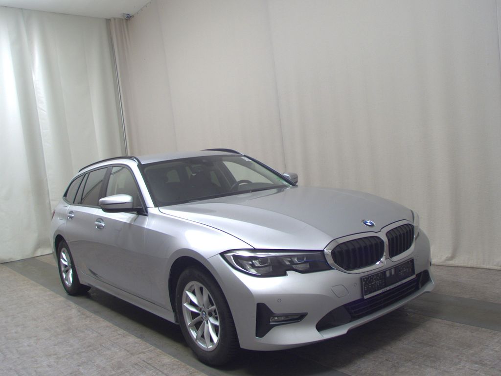 BMW 318 2021