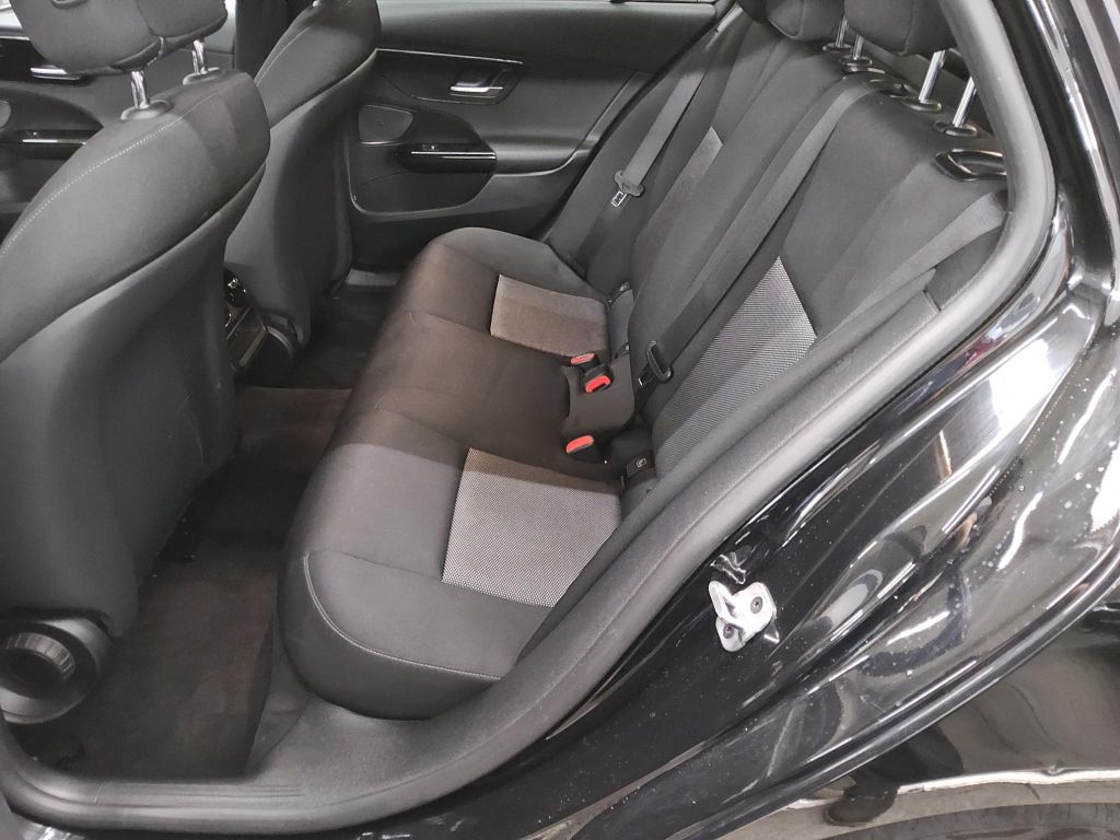 Mercedes-Benz C 200 2023