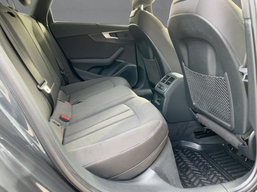 Audi A4 2022