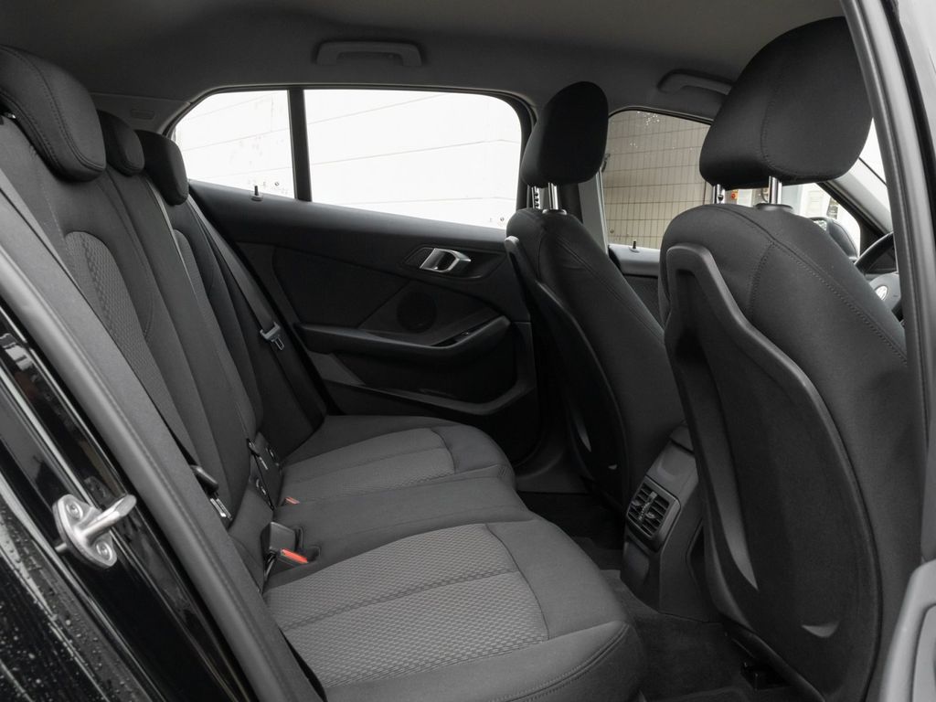BMW 116 2021