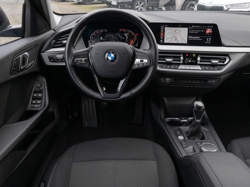 BMW 116 2021