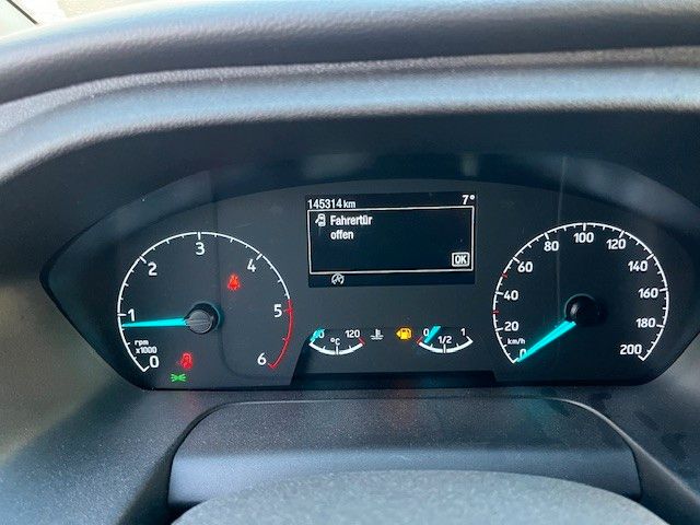 Ford Tourneo Custom 2022