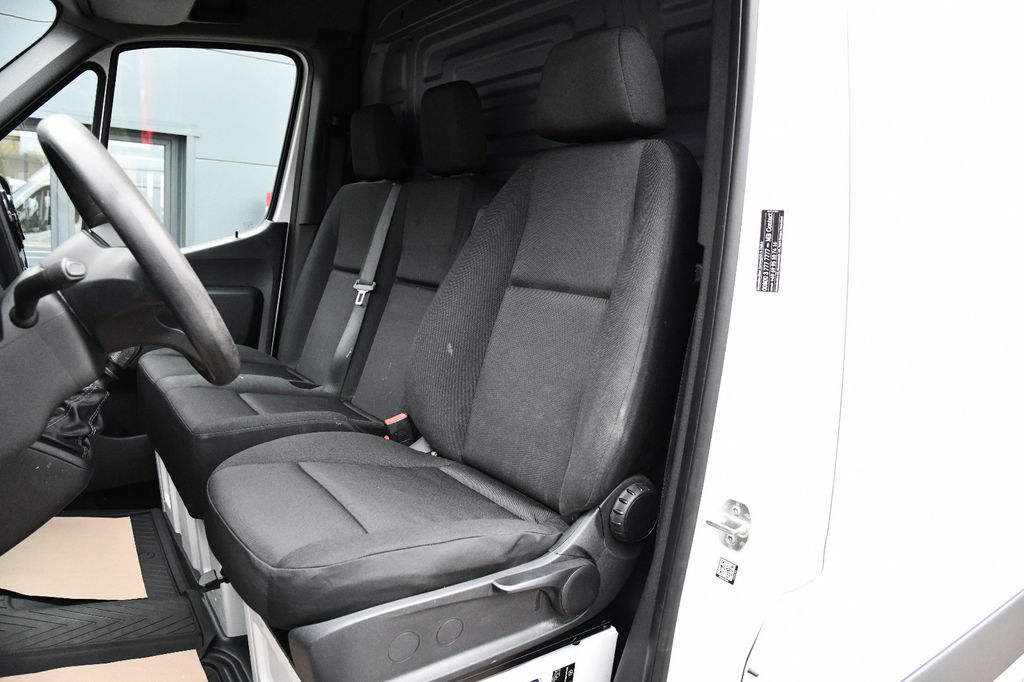 Mercedes-Benz Sprinter 2021