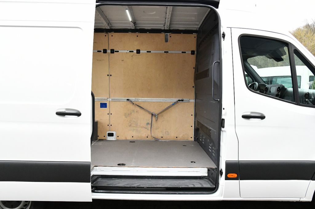 Mercedes-Benz Sprinter 2021