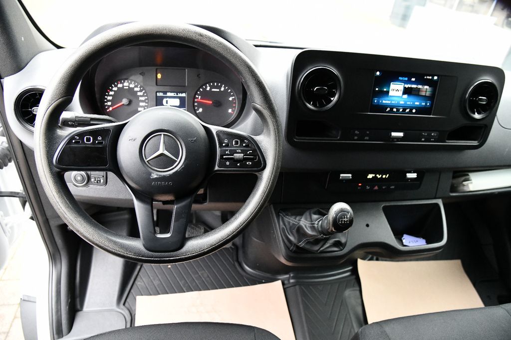 Mercedes-Benz Sprinter 2021